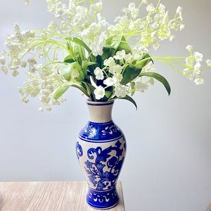 Blue and White Chinoiserie Bud Flower Vase